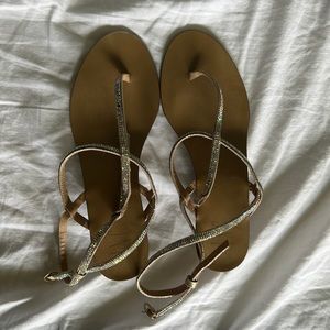I.N.C. wedges